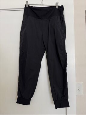 Prana jogger